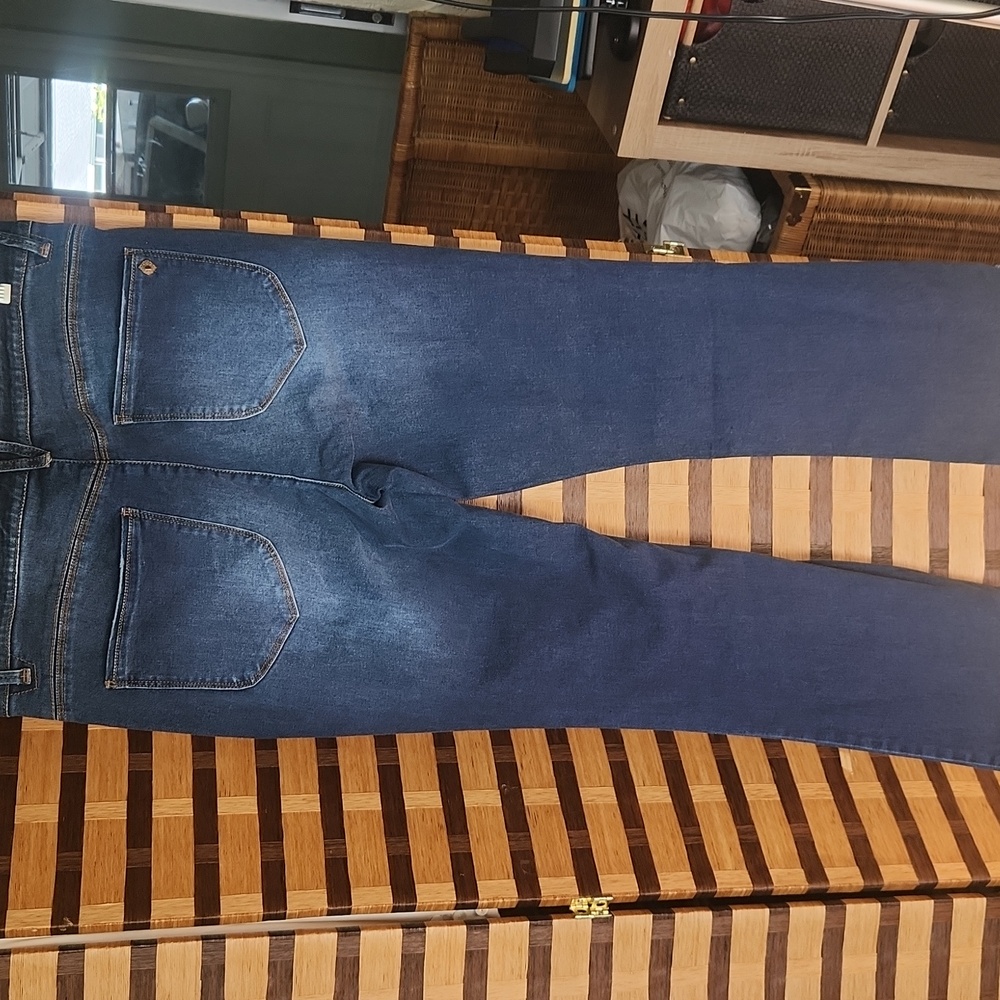 NWT! Democracy Hi Rise Itty Boot Cut Jeans - Picture 6 of 8